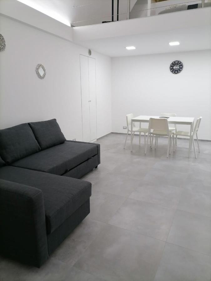 Darsena Apartments Молфета Екстериор снимка