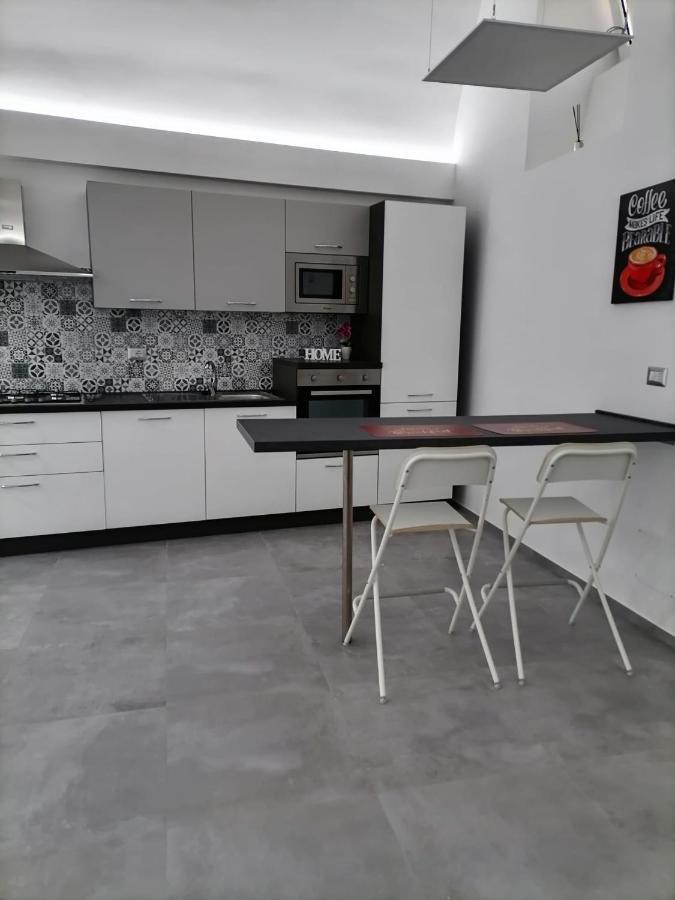 Darsena Apartments Молфета Екстериор снимка